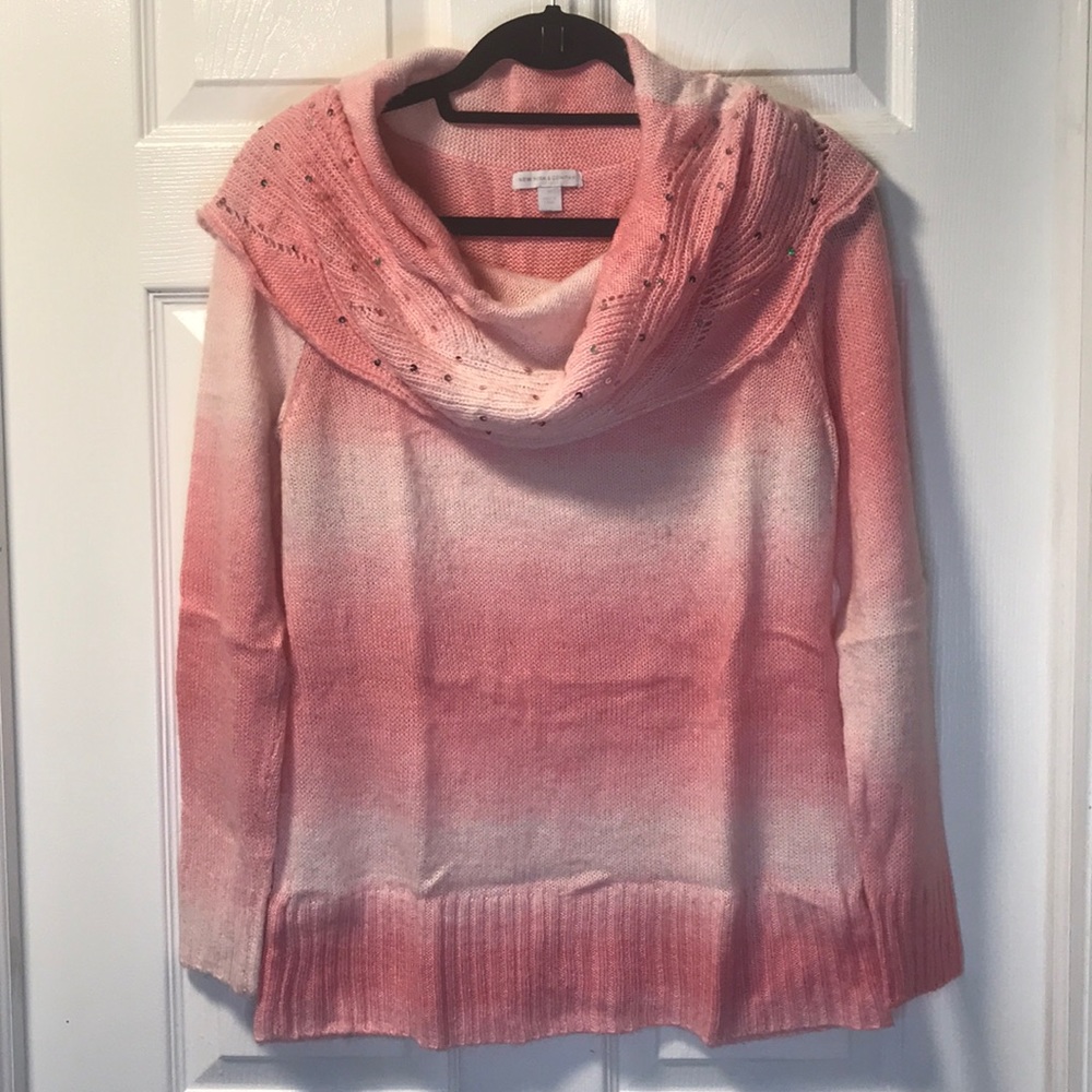 Women’s New York & company Medium sweater pink